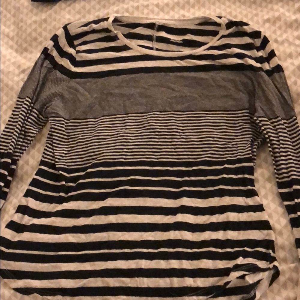 Merona Long sleeve top!